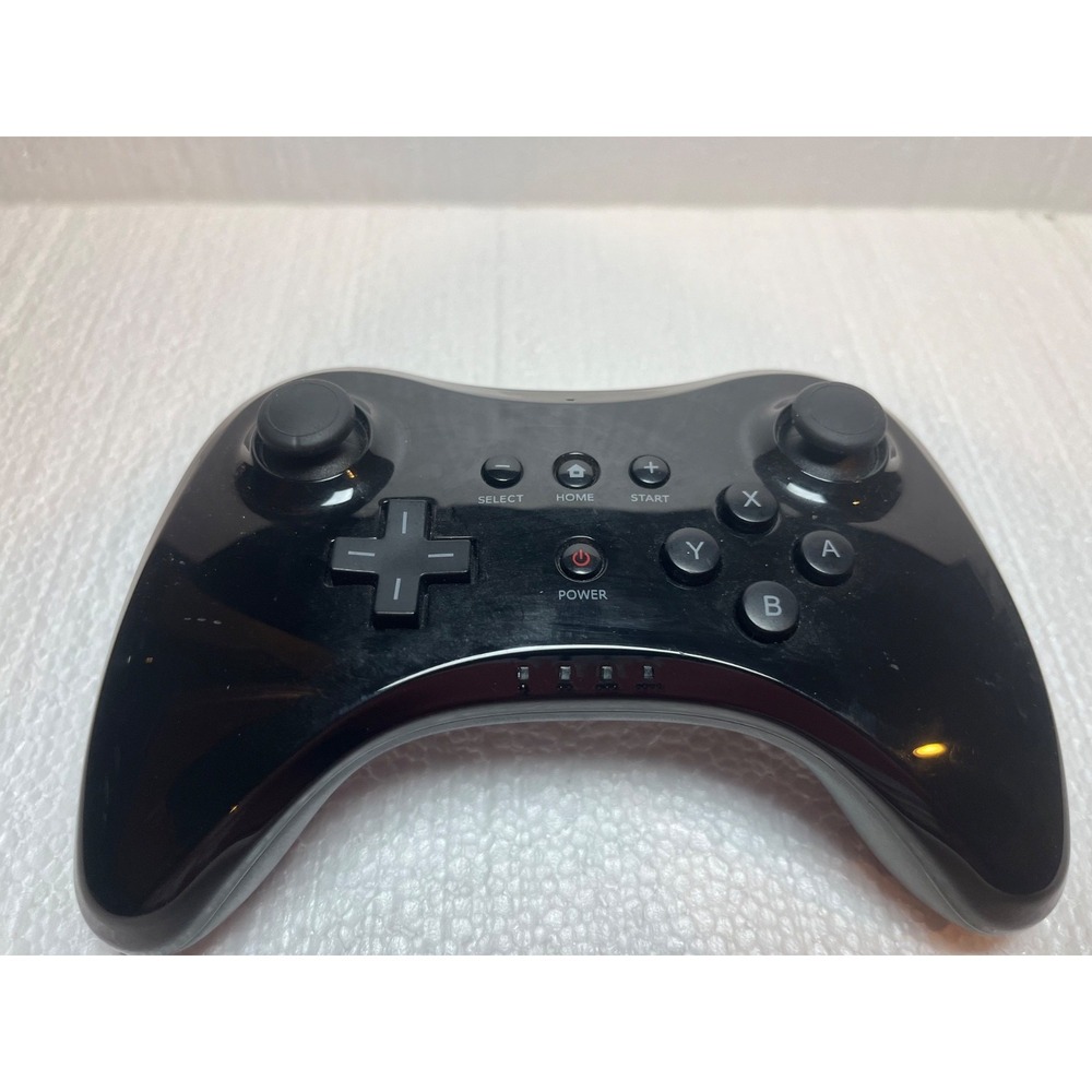 Wii U Wireless‎ Pro Controller (Black) Nice Working Condition